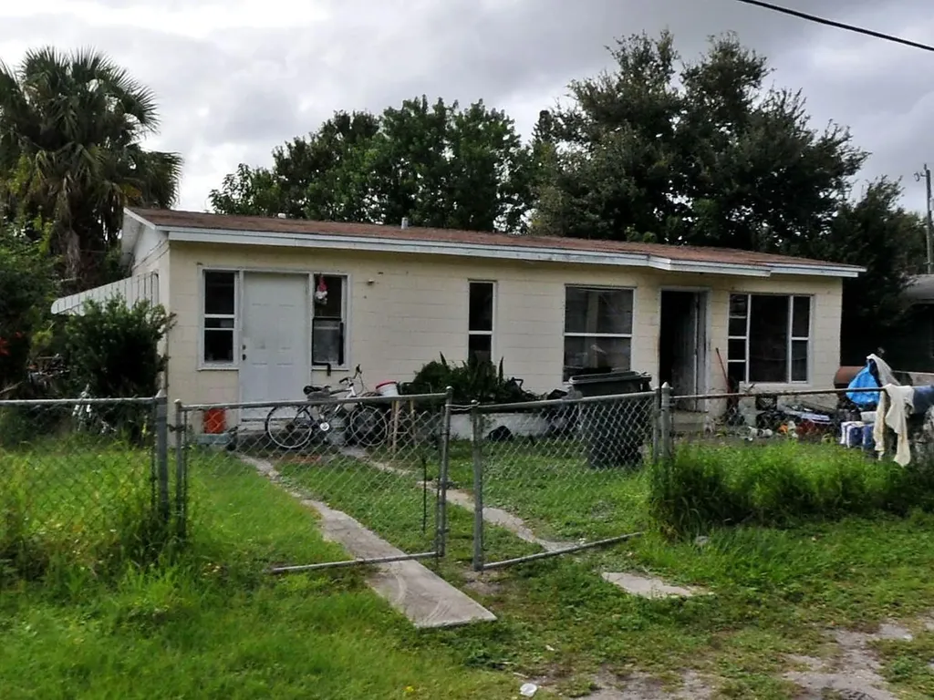 619 Dundas Court Fort Pierce FL 34950