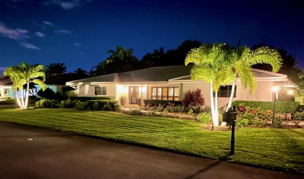 1489 Partridge Place N Boynton Beach FL 33436
