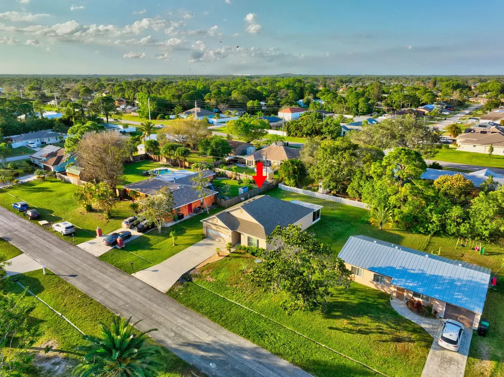 375 NW Fairfax Avenue Port St Lucie FL 34983