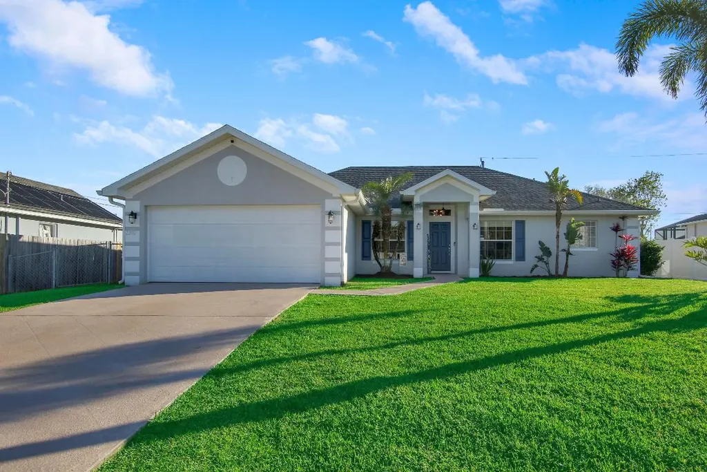 2290 SW Natema Road Port St Lucie FL 34953