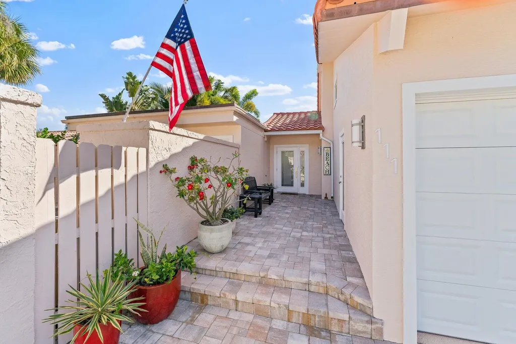 111 E Spearfish Lane Jupiter FL 33477