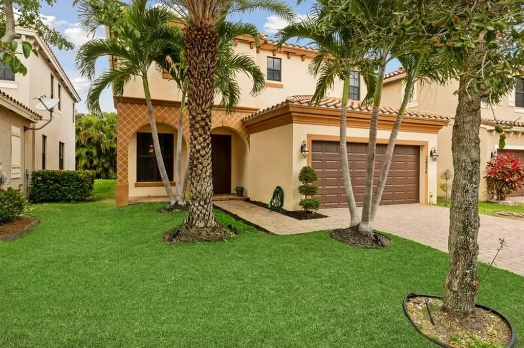 3825 Aspen Leaf Drive Boynton Beach FL 33436
