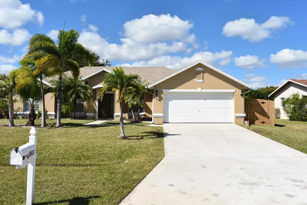 543 SE Marydale Terrace Port St Lucie FL 34983