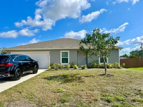 611 NE Helicon Lane Port St Lucie FL 34983