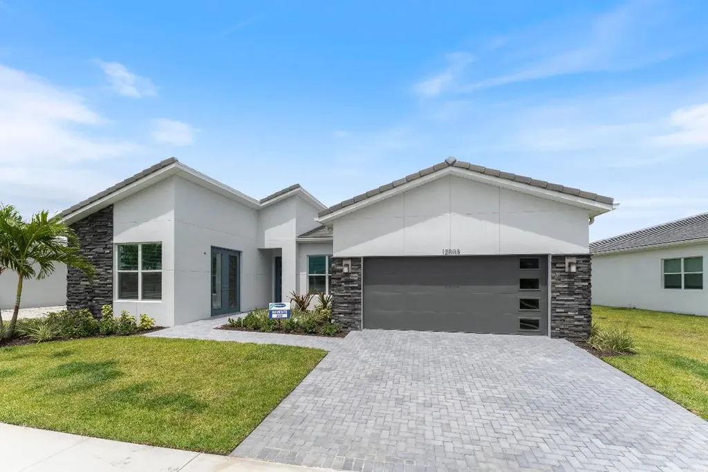 12003 SW Toulon Street Port St Lucie FL 34987