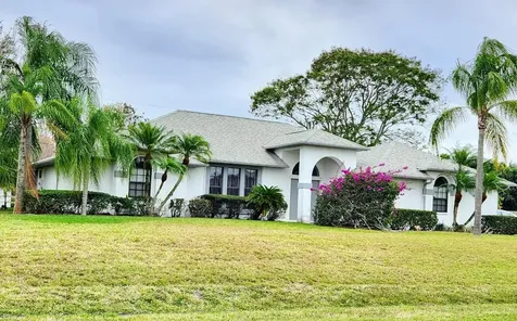 204 SW Gettysburg Drive Port St Lucie FL 34953