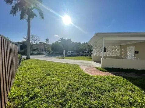 227 N Ocean Breeze Lake Worth Beach FL 33460
