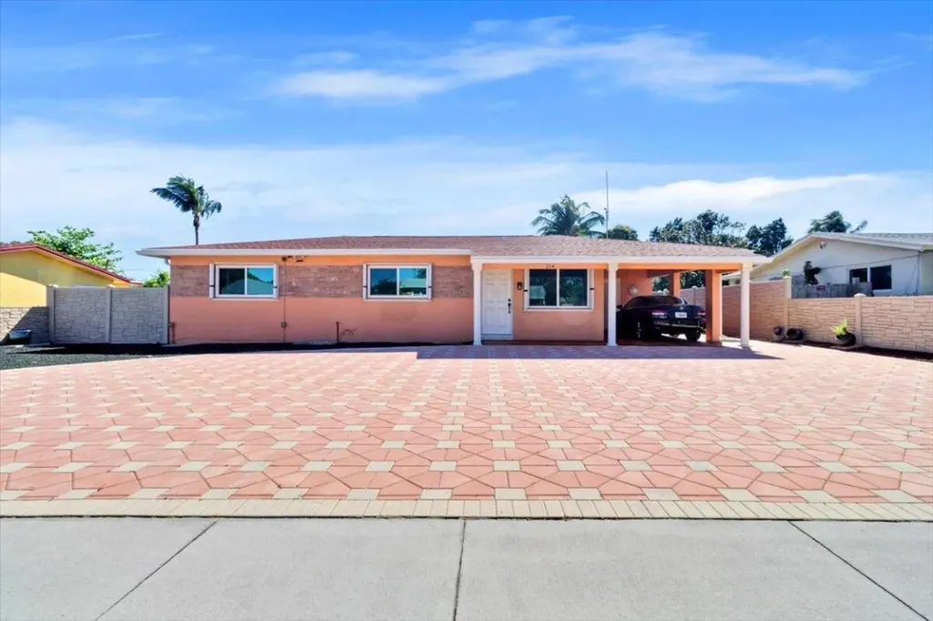 214 SW 3rd Avenue Boynton Beach FL 33435