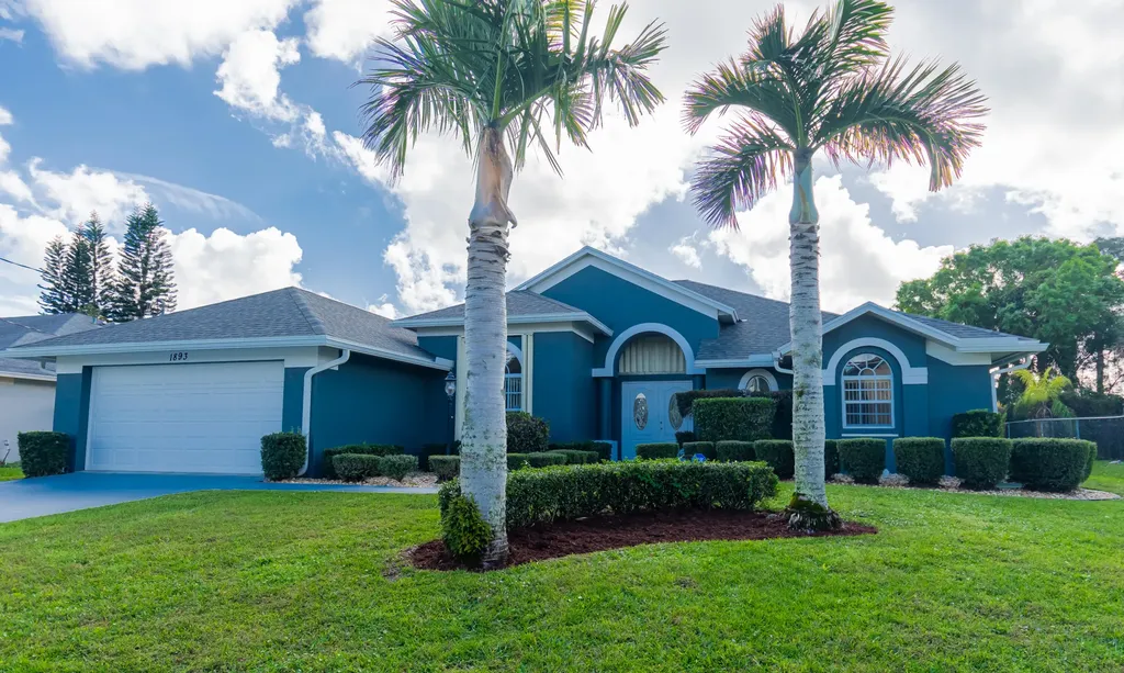 1893 SW Renfro Street Port St Lucie FL 34953