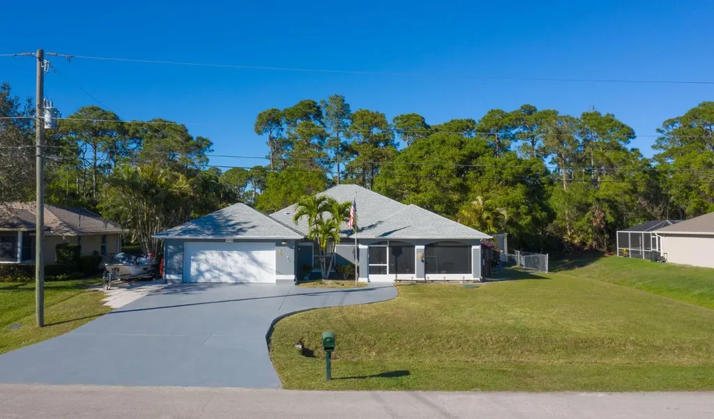 5432 NW Scepter Drive Port St Lucie FL 34983