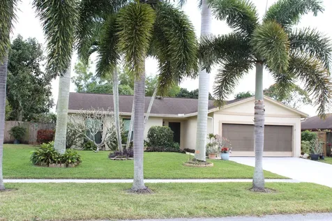 154 Valencia Street Royal Palm Beach FL 33411