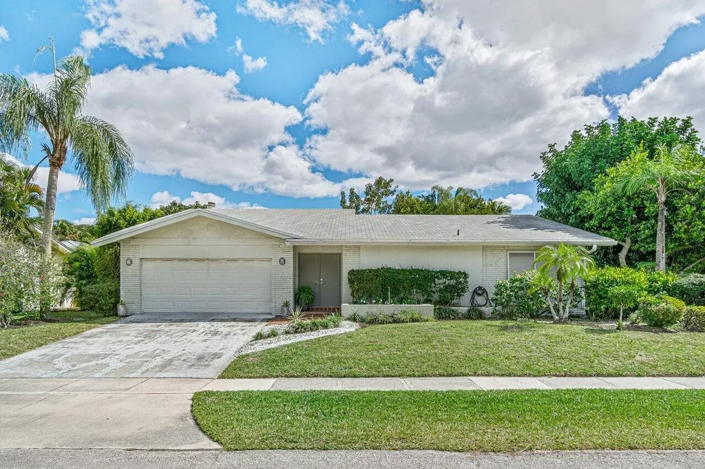 3288 NW 27th Avenue Boca Raton FL 33434