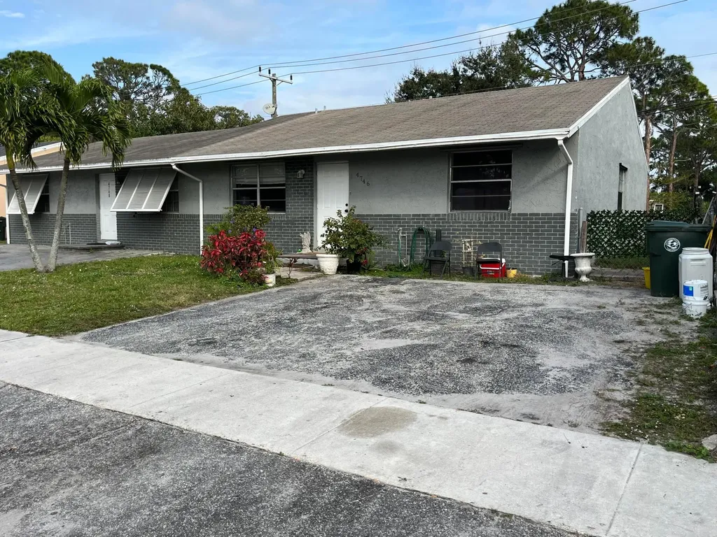 4746 Chariot Circle Greenacres FL 33463