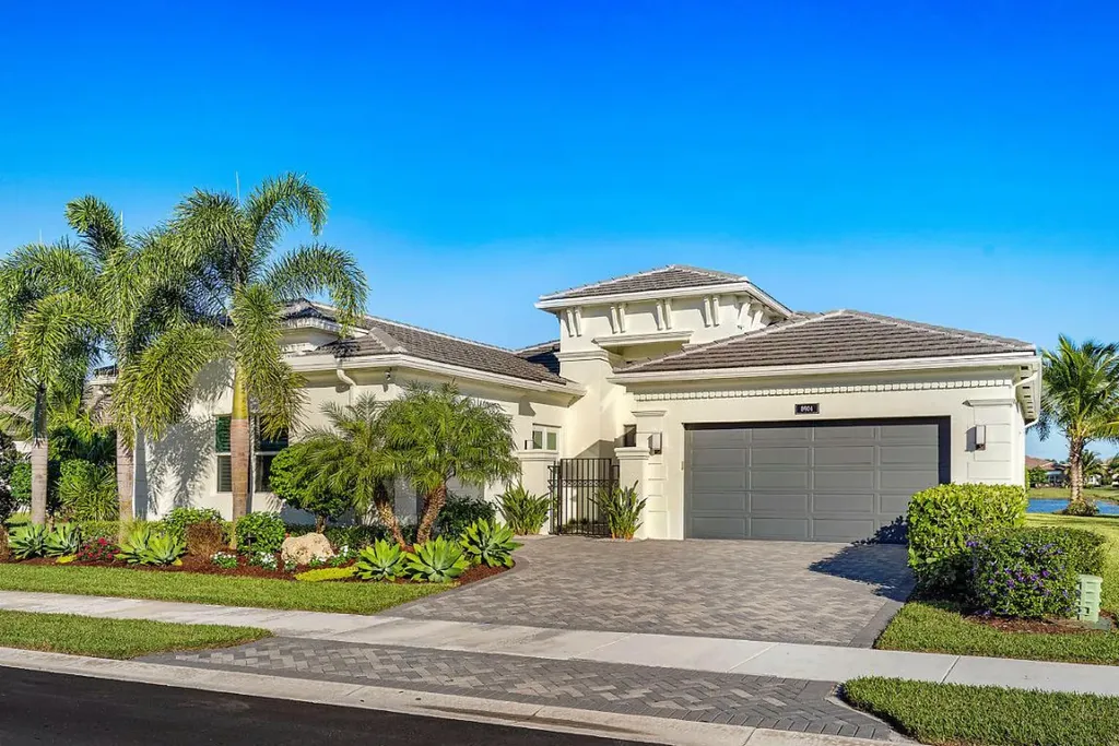 8904 Golden Mountain Circle Boynton Beach FL 33473