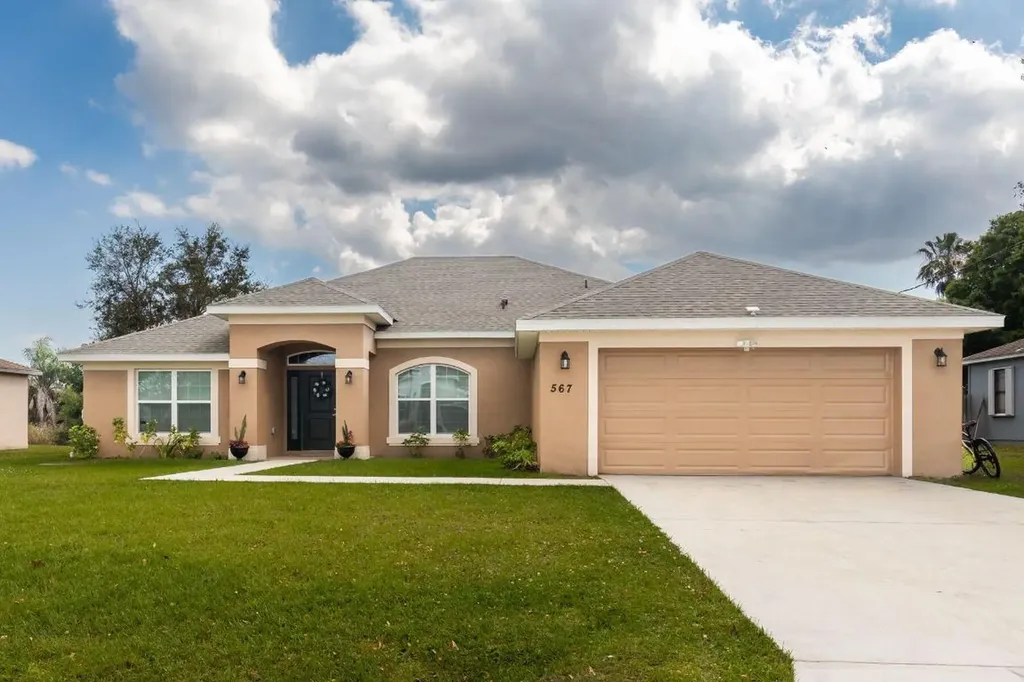 567 NW Twylite Terrace Port St Lucie FL 34983