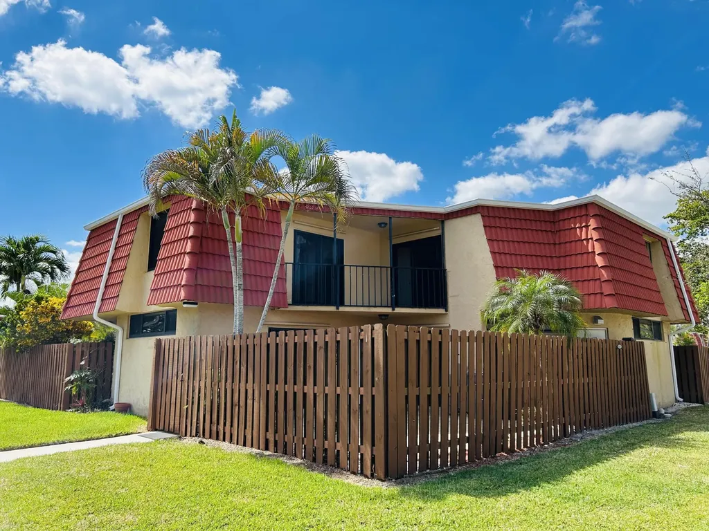 8368 Trent Court Boca Raton FL 33433
