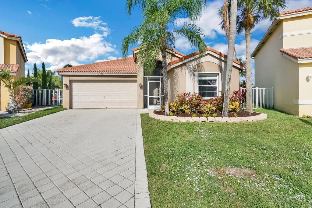 3717 Pelican Bay Court Wellington FL 33414