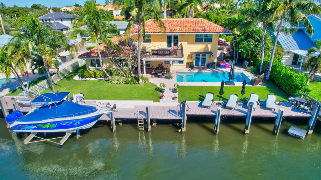 165 Lucina Drive Hypoluxo FL 33462