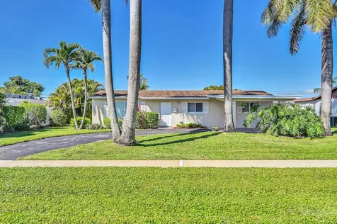 433 San Mateo Drive Palm Springs FL 33461