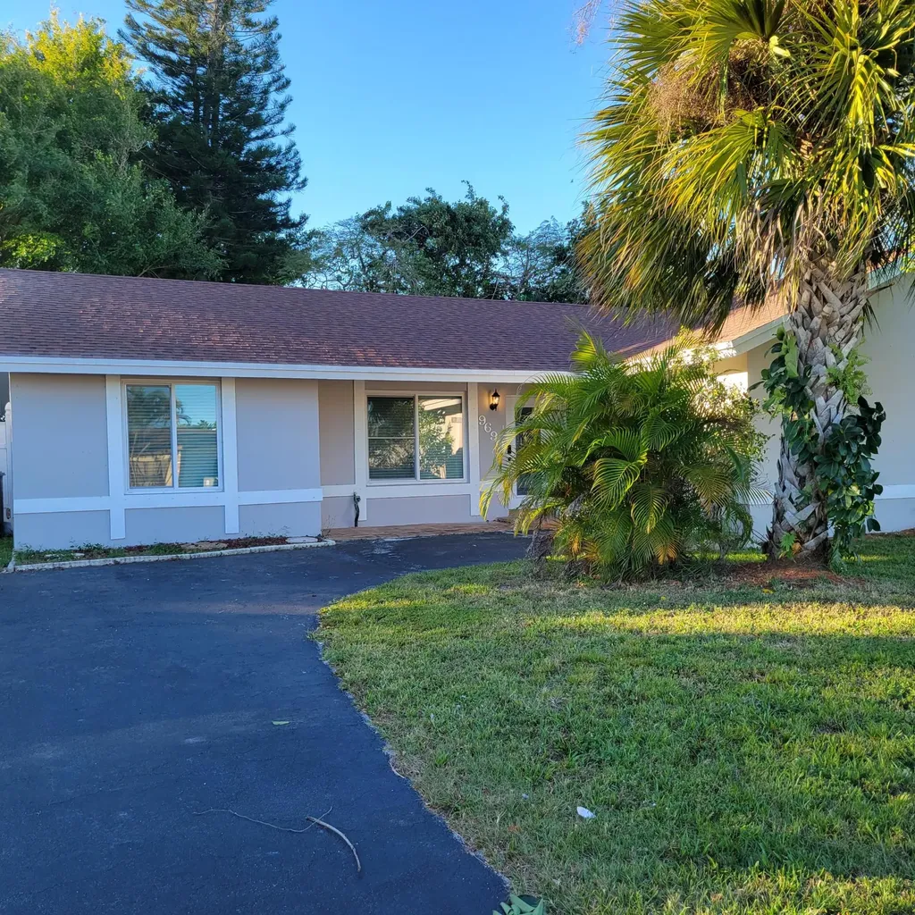 9690 Colorado Court Boca Raton FL 33434