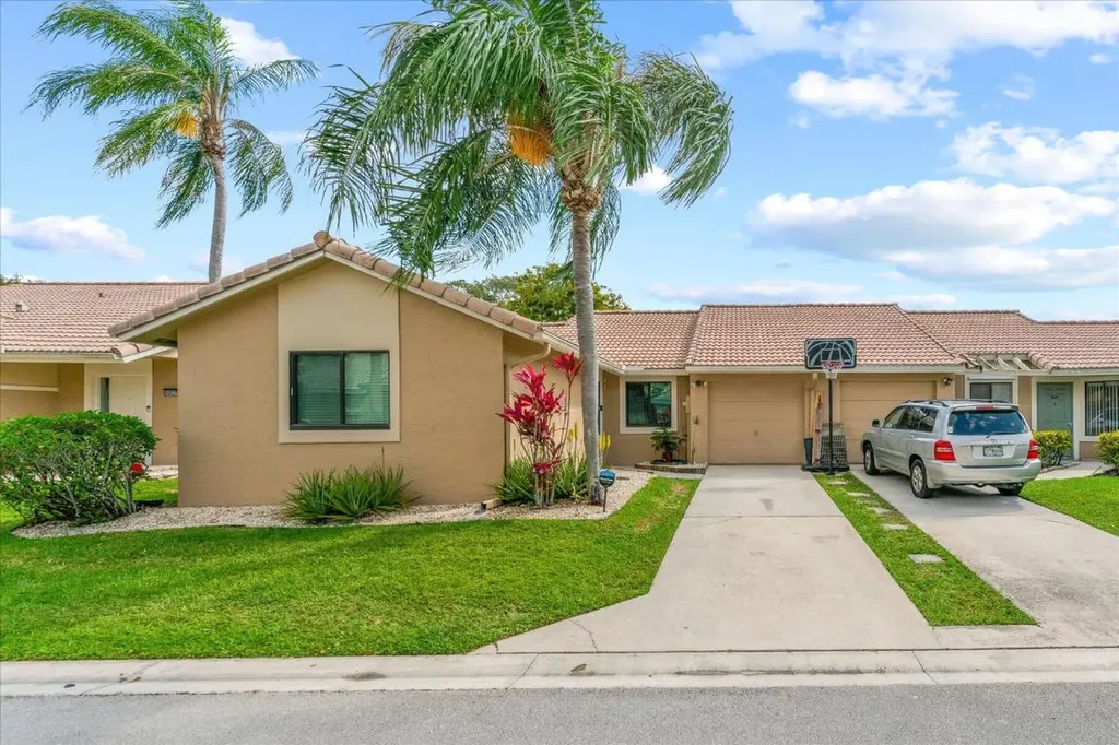 9968 Watermill Circle Boynton Beach FL 33437