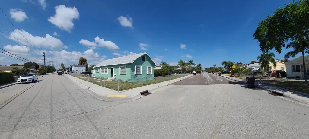 601 N B Street Lake Worth Beach FL 33460