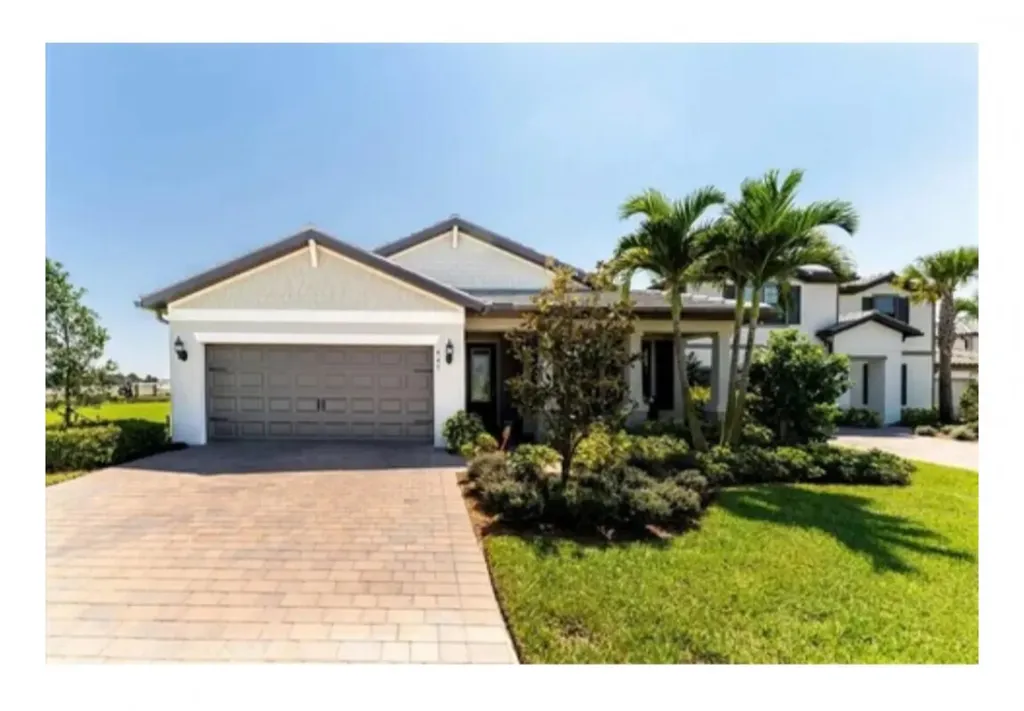 447 SE Vallarta Drive Port St Lucie FL 34984