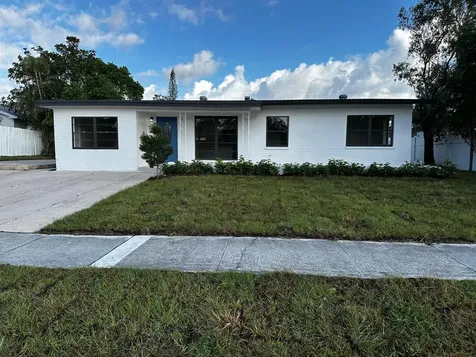 911 W Drew Street Lantana FL 33462