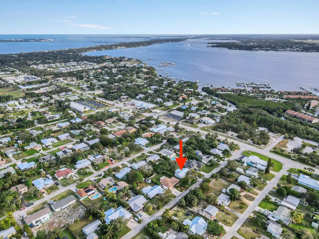 1589 NE Amy Avenue Jensen Beach FL 34957