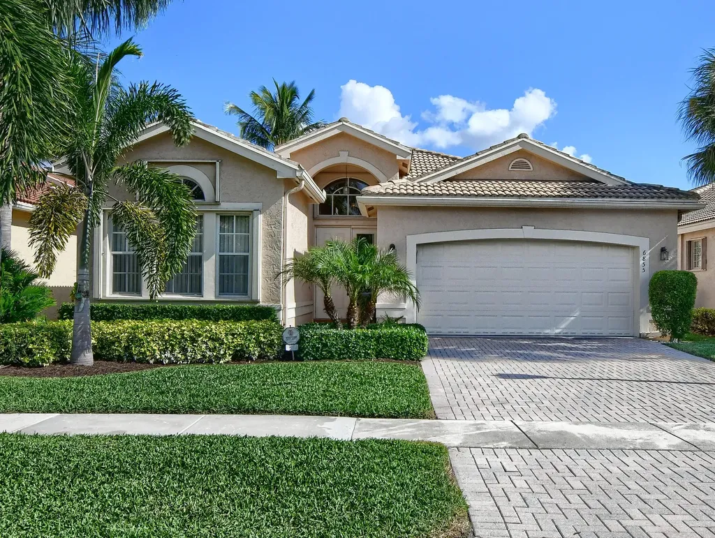 6855 Imperial Beach Circle Delray Beach FL 33446