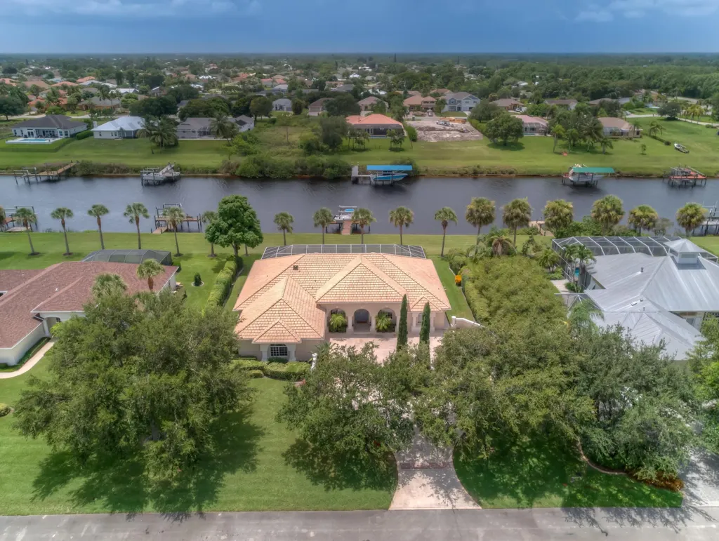 2628 SW River Shore Drive Port St Lucie FL 34984
