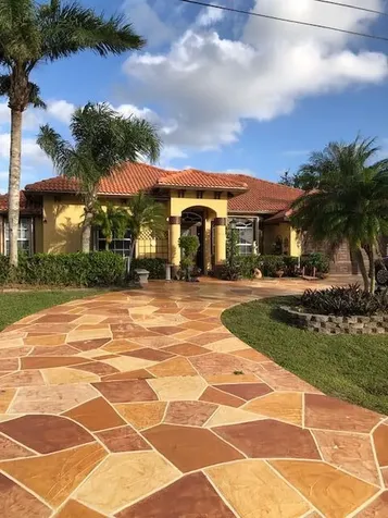 2359 SW Kent Circle Port St Lucie FL 34953