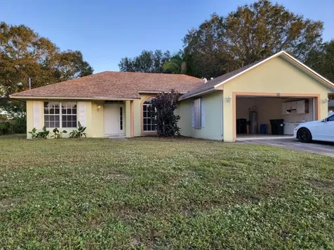 709 SW Aster Road Port St Lucie FL 34953