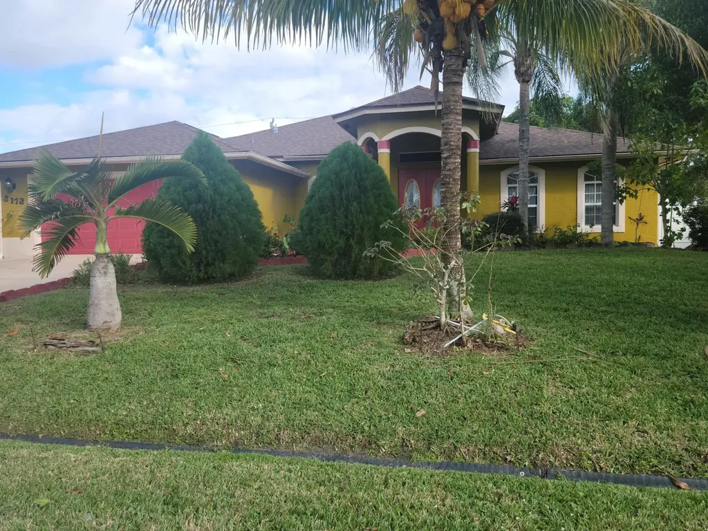 3173 SW Crenshaw Street Port St Lucie FL 34953