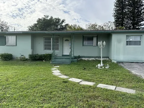 100 SE 5th Street N Belle Glade FL 33430