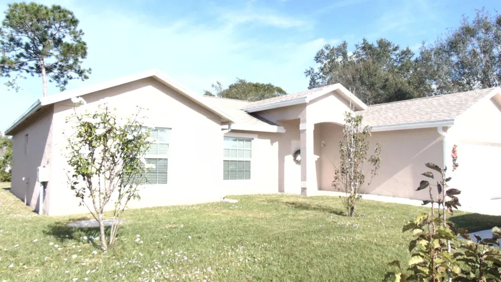 725 SE Autumn Terrace Port St Lucie FL 34983
