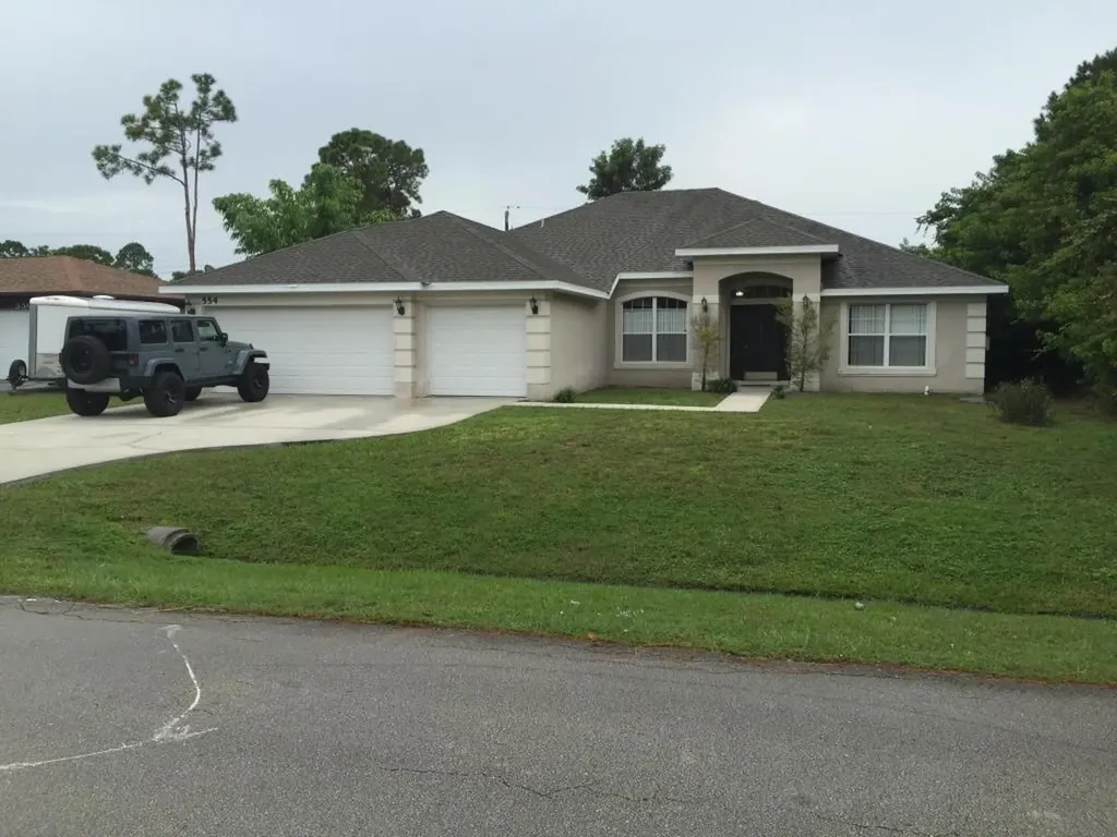 554 NW Riverside Drive Port St Lucie FL 34983