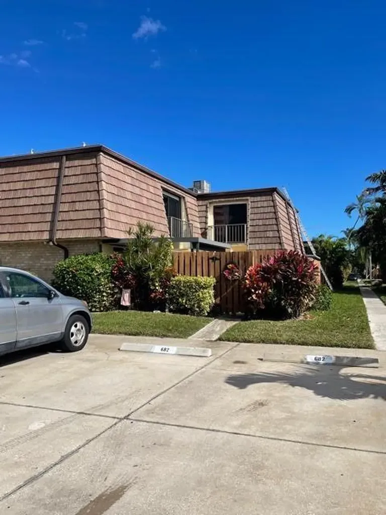 683 Springdale Circle Palm Springs FL 33461