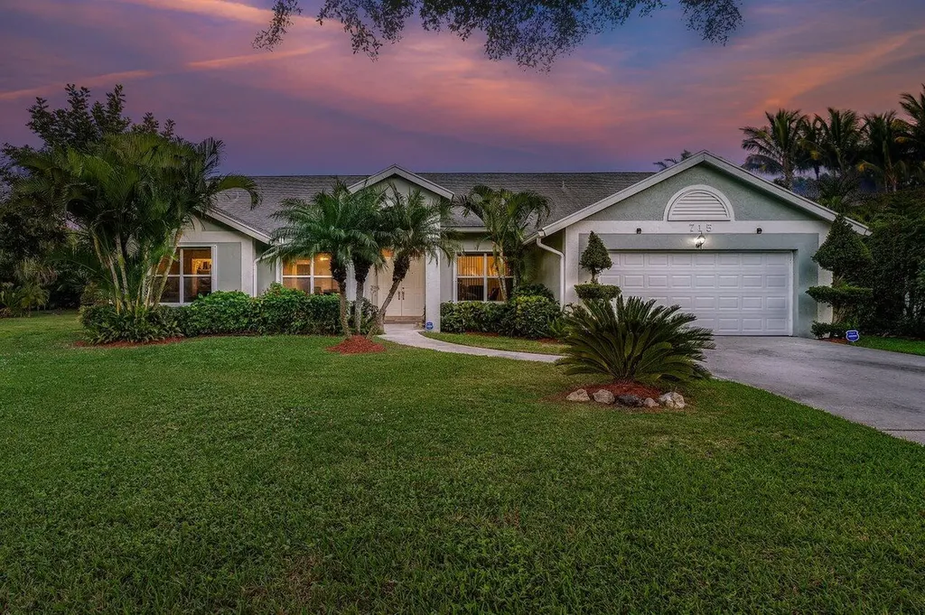 715 Birdie Court Delray Beach FL 33445