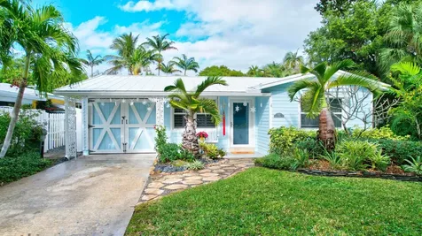 831 Lake Avenue N Delray Beach FL 33483