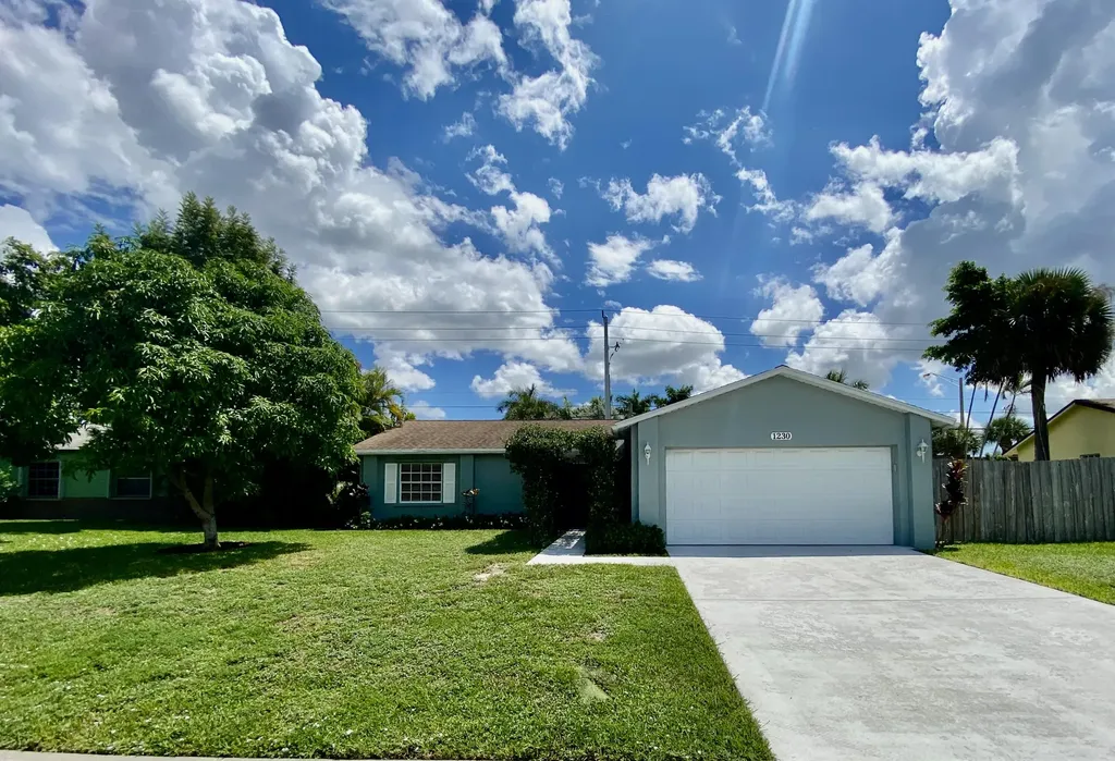 1230 Chorus Way Royal Palm Beach FL 33411