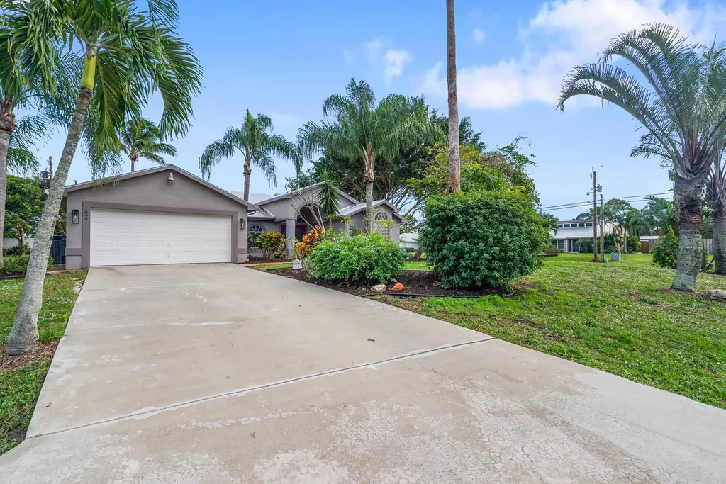 2641 SW Elrod Court Port St Lucie FL 34953