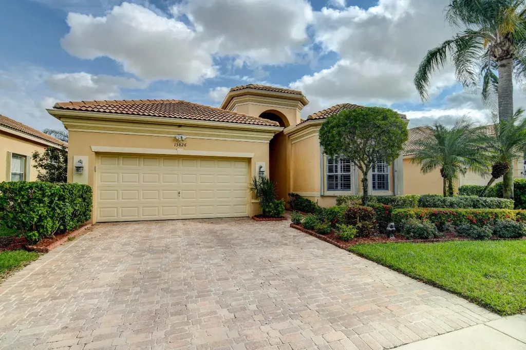 15826 Vivanco Street Delray Beach FL 33446
