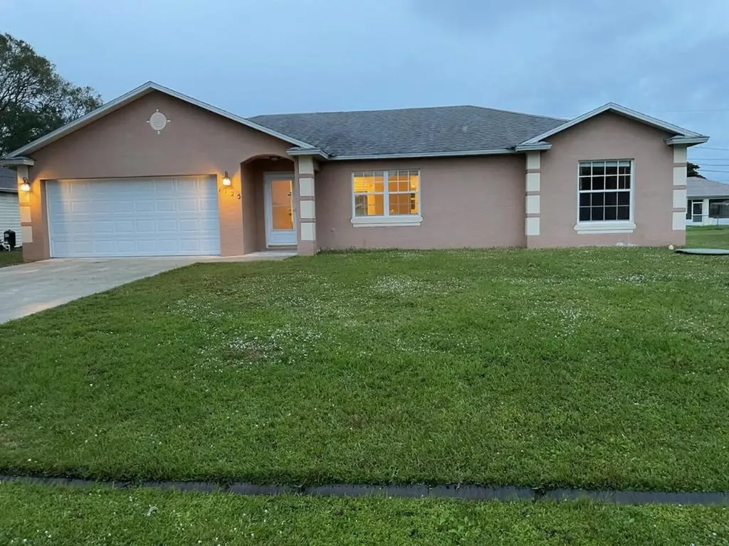 1125 SW Abbey Avenue Port St Lucie FL 34953