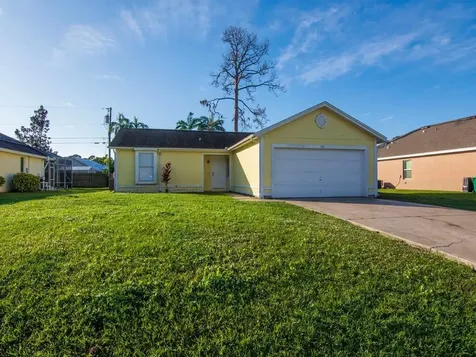 1892 SW Capehart Avenue Port St Lucie FL 34953
