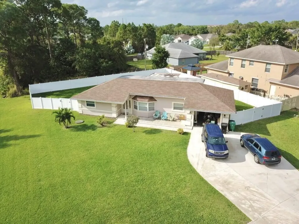 2990 SW Collings Drive Port St Lucie FL 34953