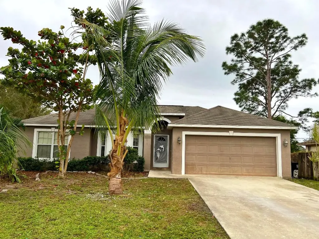 466 SE Justine Terrace Port St Lucie FL 34983