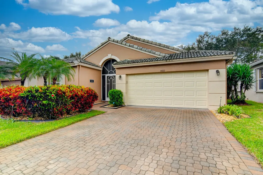 5682 Swaying Palm Lane Boynton Beach FL 33437