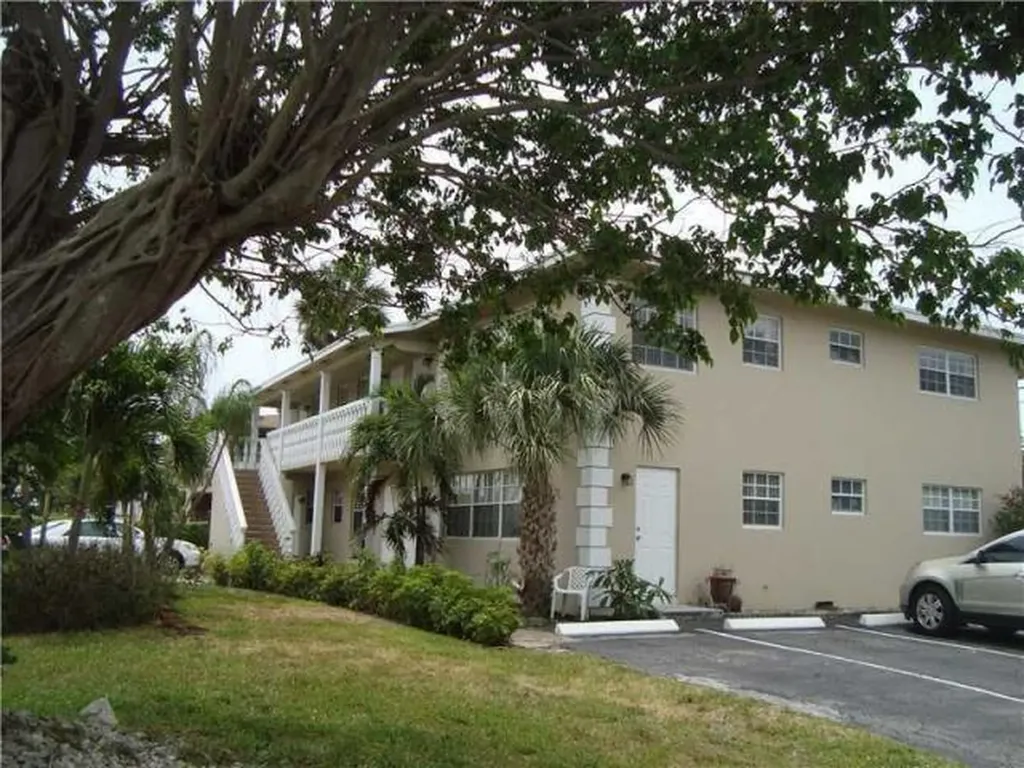 1820 NE 56th Street Fort Lauderdale FL 33308