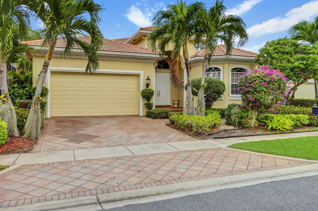 4139 NW Briarcliff Circle Boca Raton FL 33496